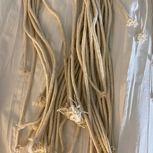 Macrame wall hanging - Picture 3 of 5